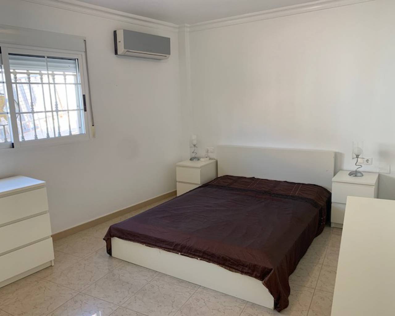 Venta. Villa en Rojales