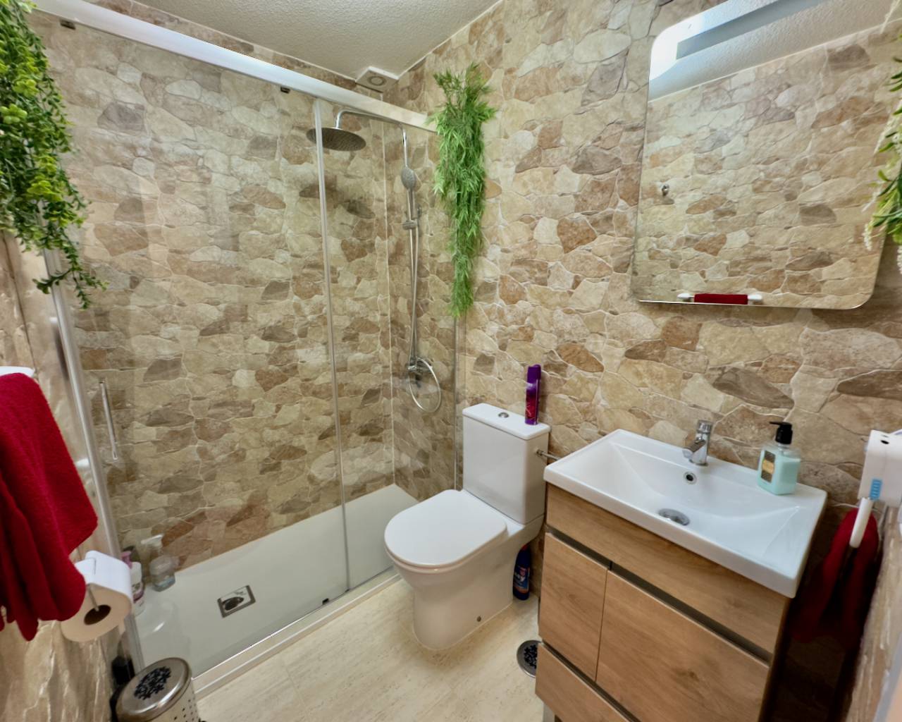 Venta. Villa en Los Montesinos