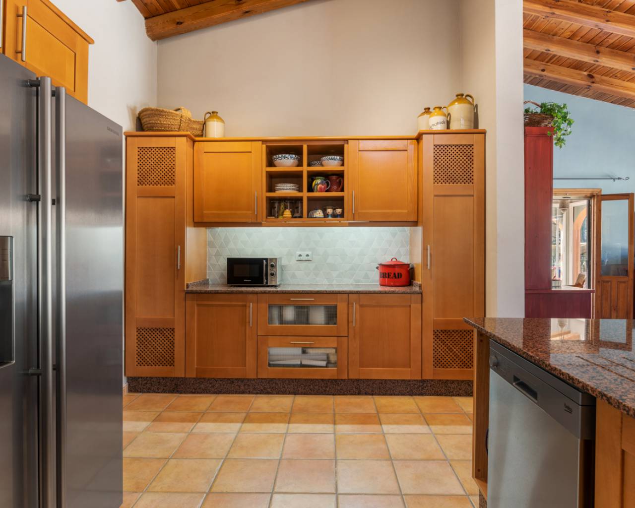 Venta. Villa en Catral