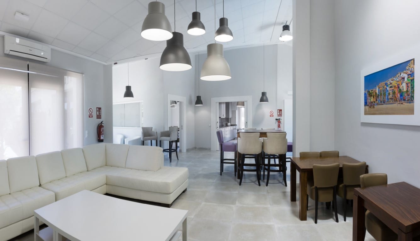 Venta. Commercial Unit en Javea