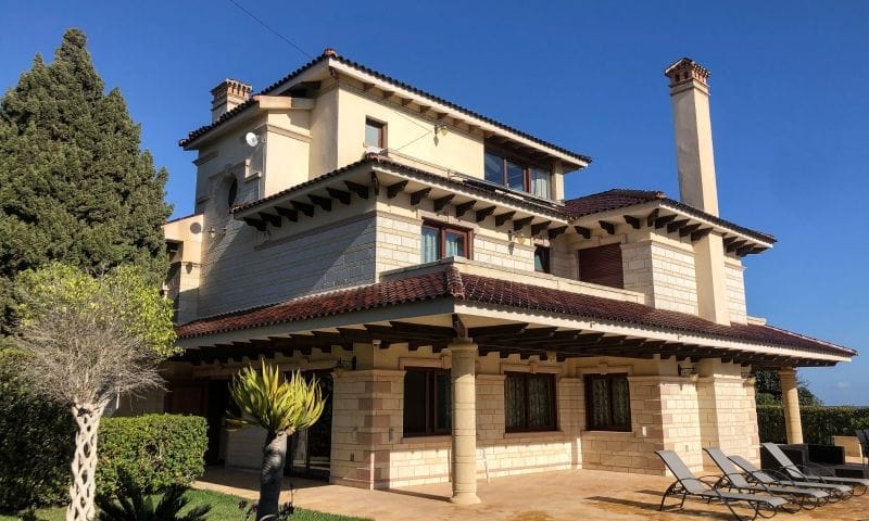 For Sale. Villa in Orihuela Costa