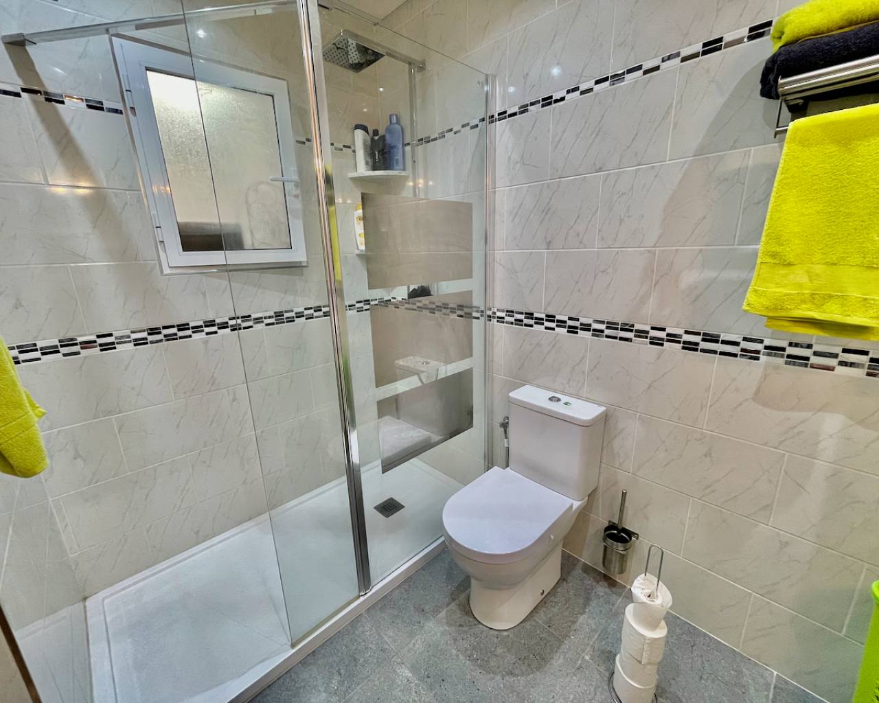 Venta. Villa en Algorfa