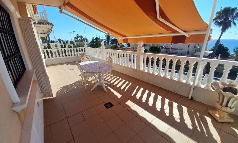 Venta. Villa en Torrevieja