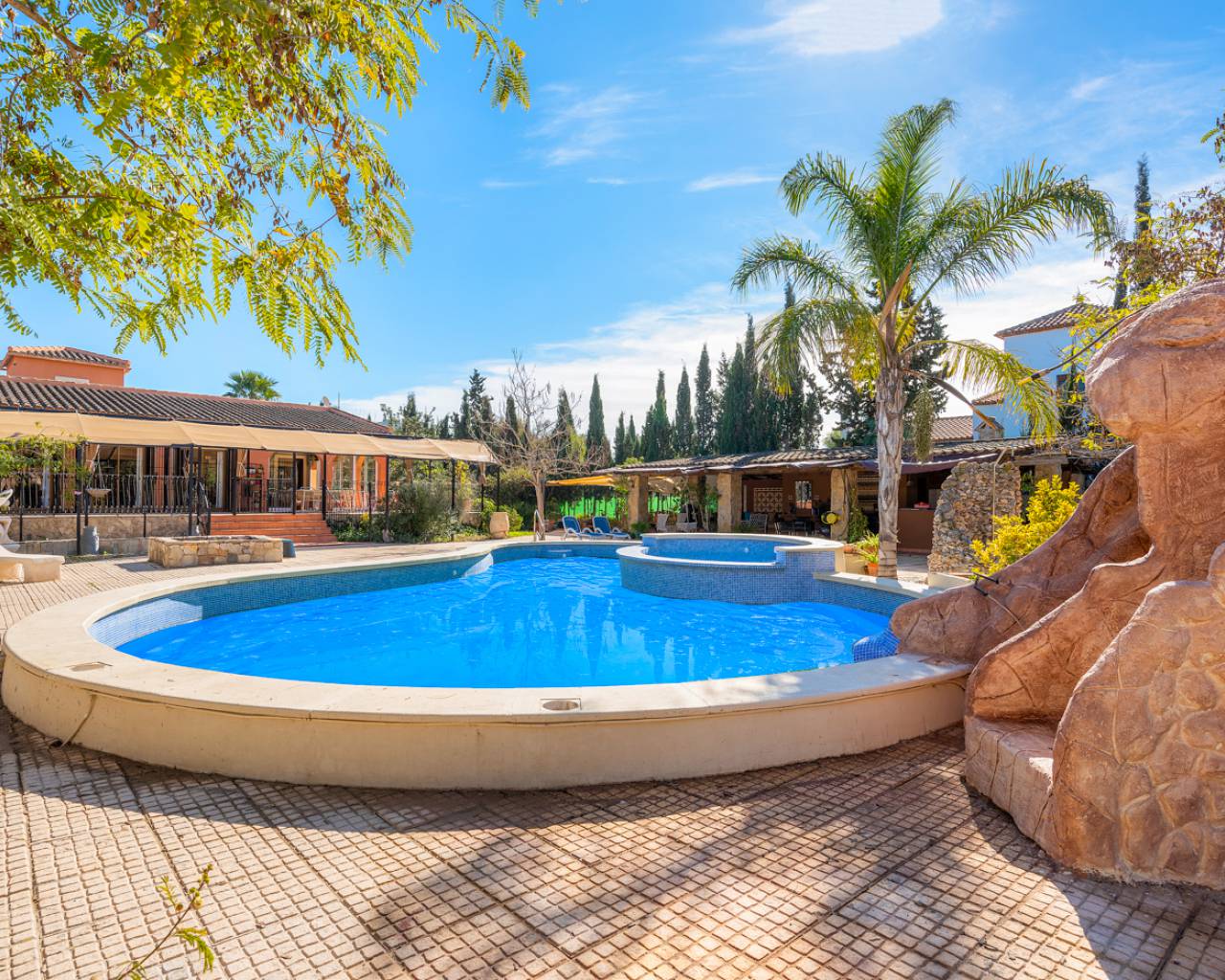 CC-62760 - Verkoop. Villa in Catral