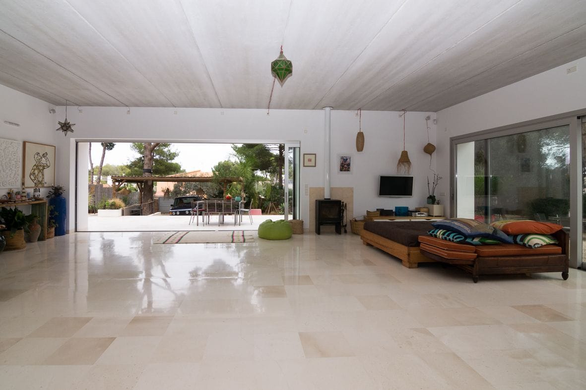 Modern villa in Las Rotas.