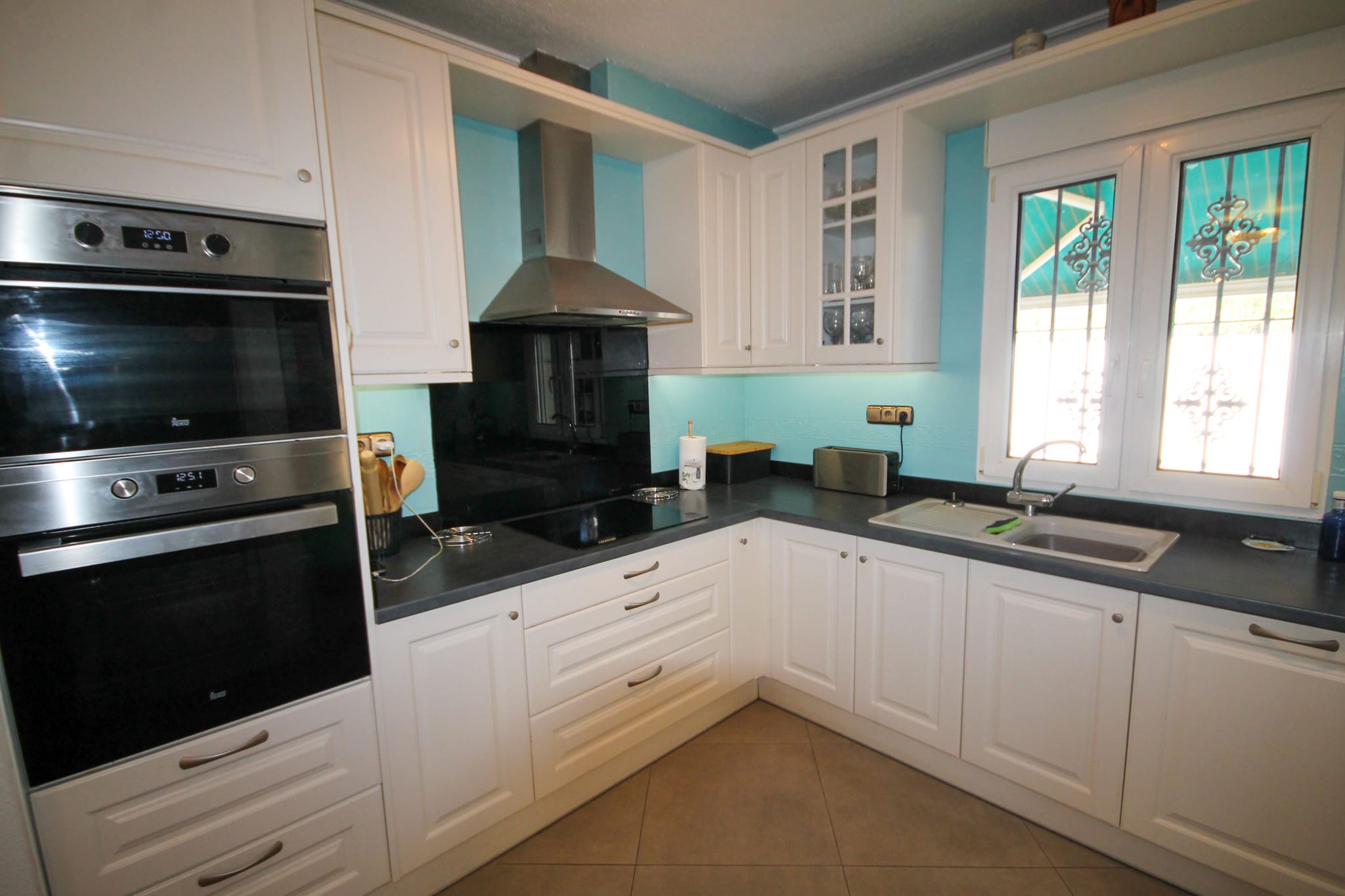 Venta. Villa en San Miguel de Salinas