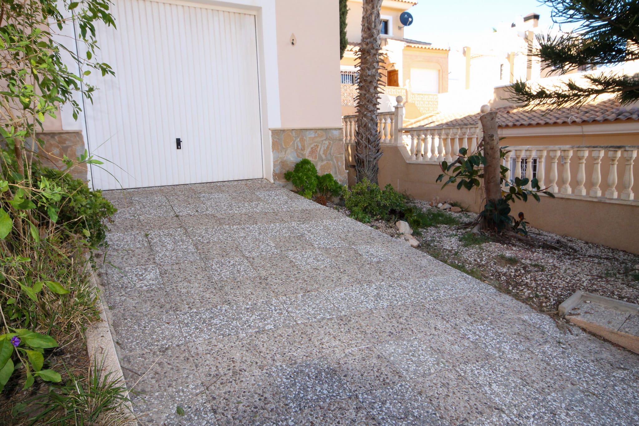 Venta. Villa en San Miguel de Salinas