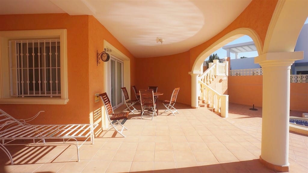 Venta. Villa en Calpe
