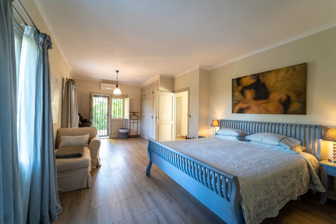 Beautiful manor house just a stone's throw from Dénia.