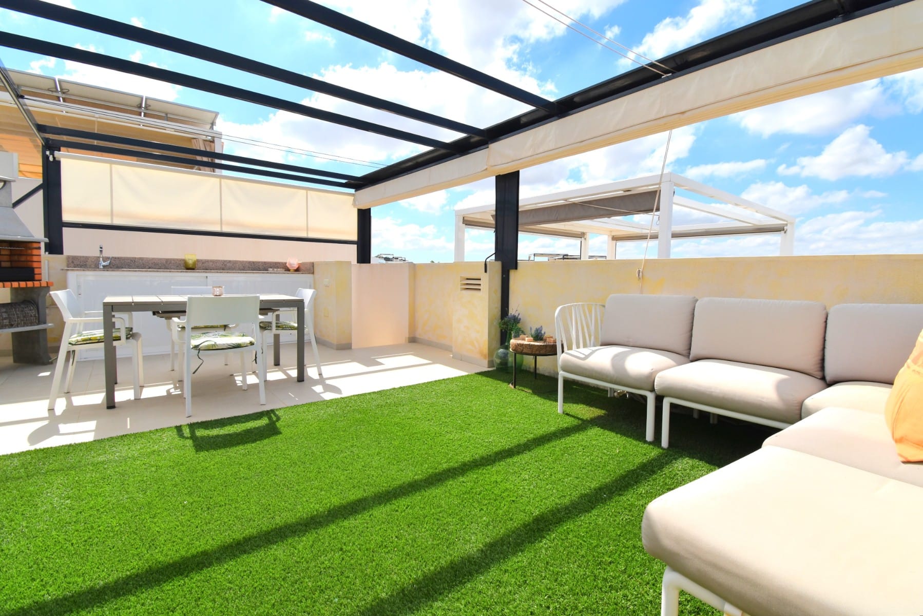 Venta. Villa en Benijofar