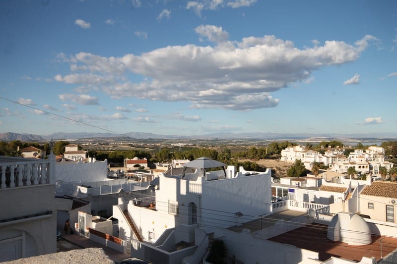 Venta. Villa en San Miguel de Salinas