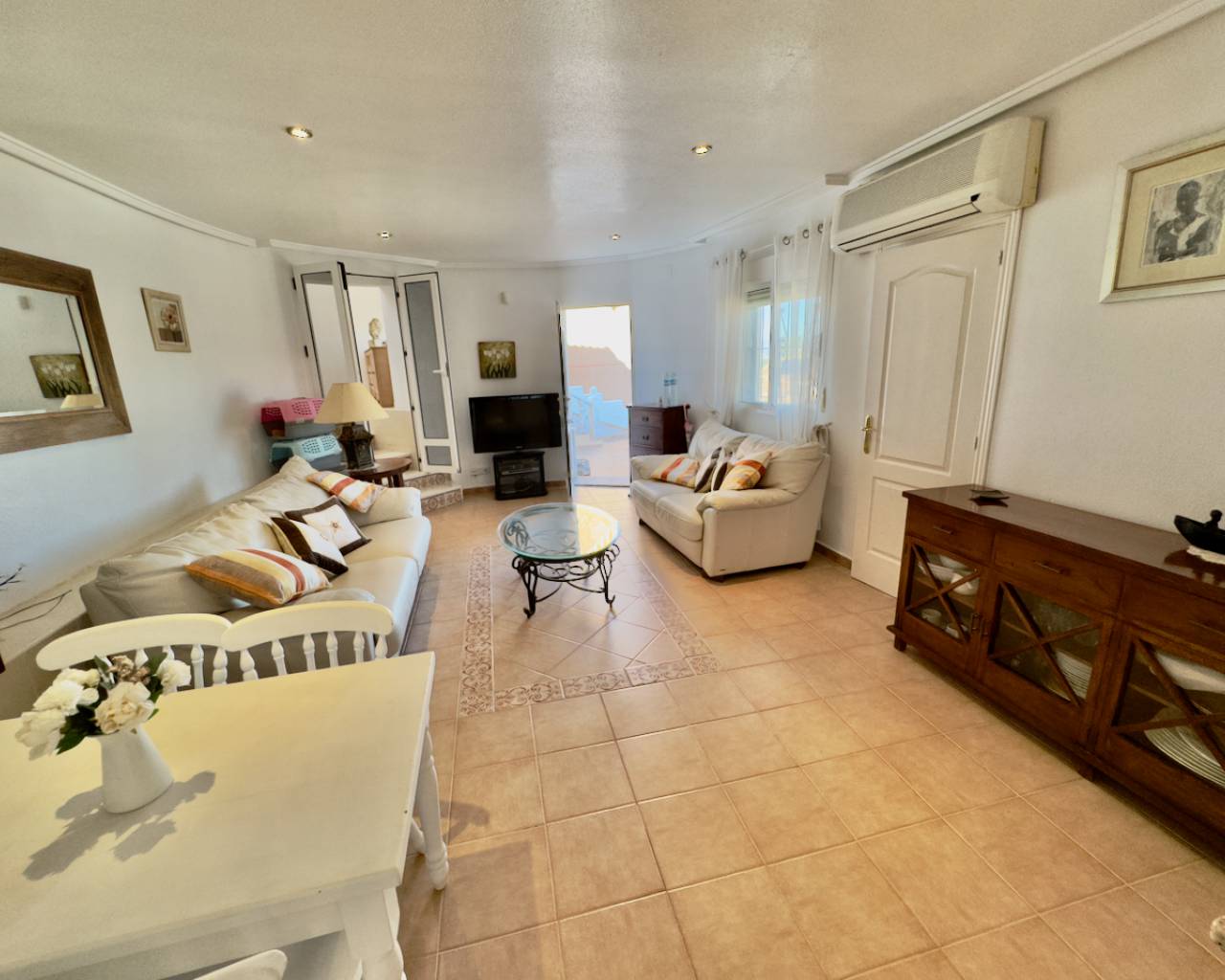 Venta. Villa en Rojales