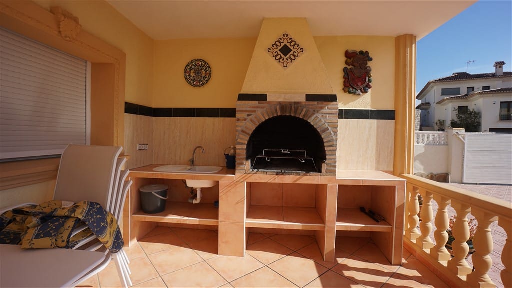 For Sale. Villa in Calpe