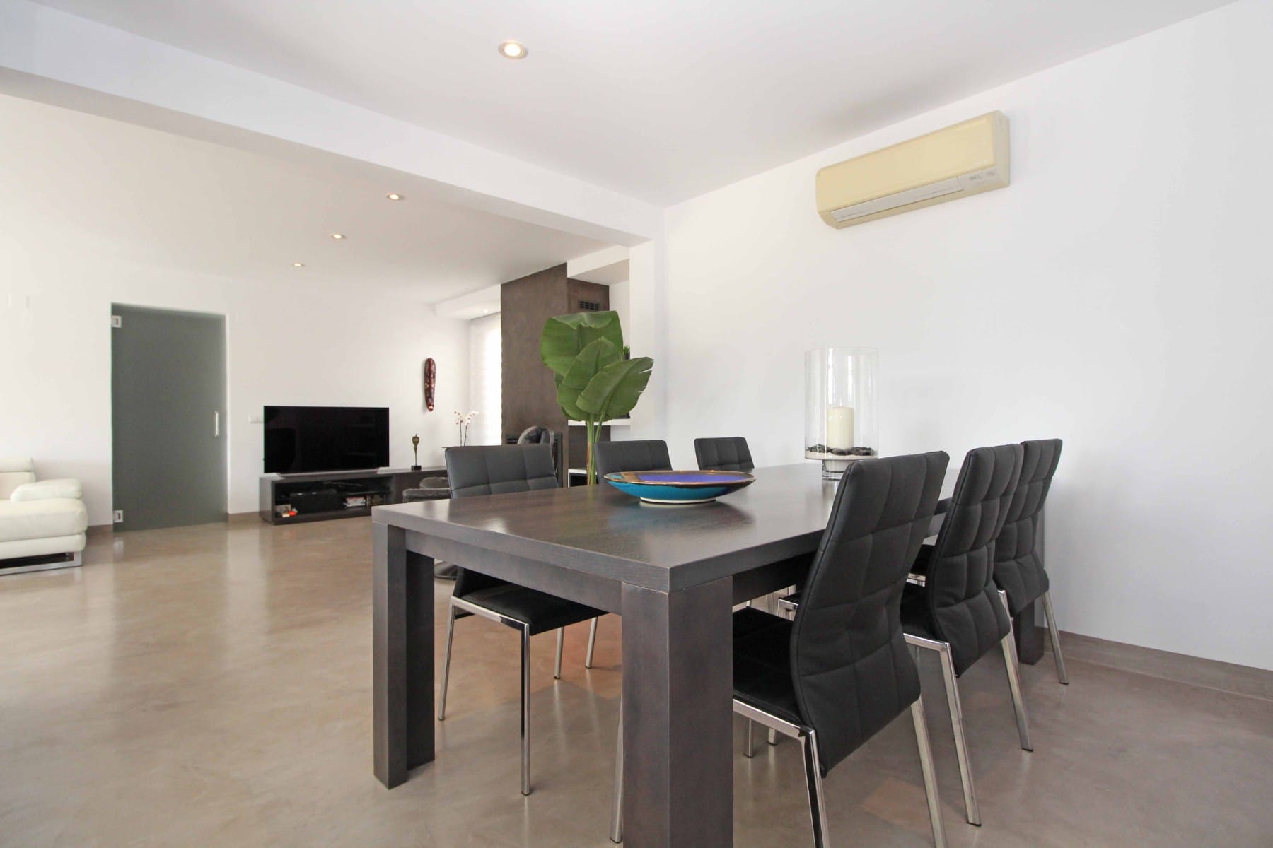 Verkoop. Villa in Javea