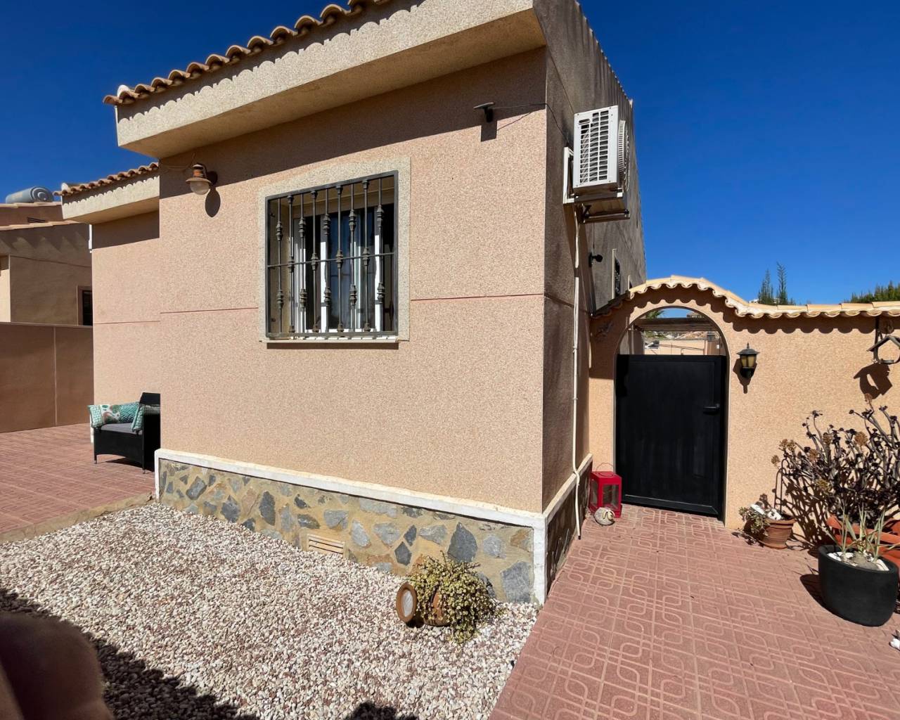 For Sale. Villa in Benimar