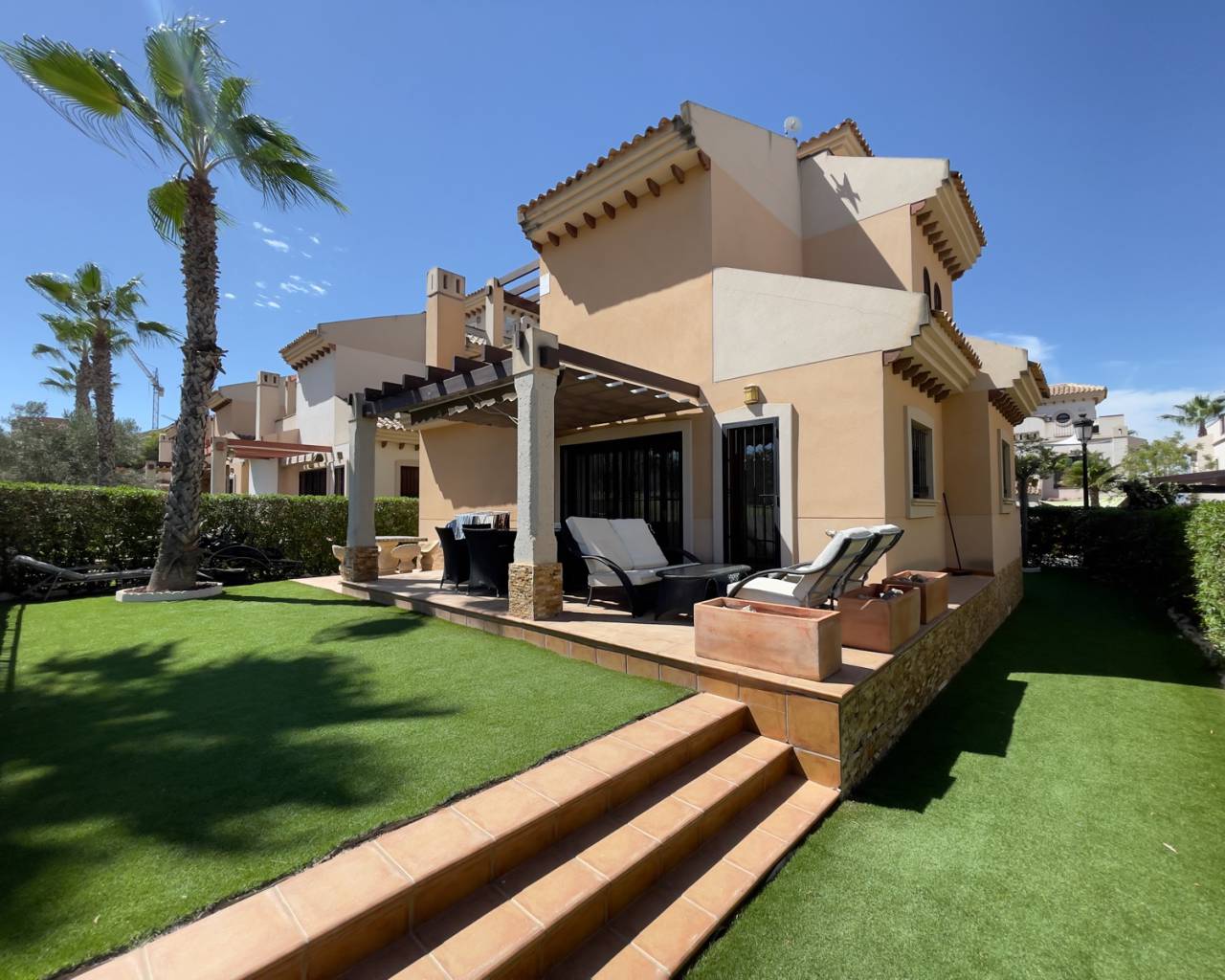 Venta. Villa en Algorfa