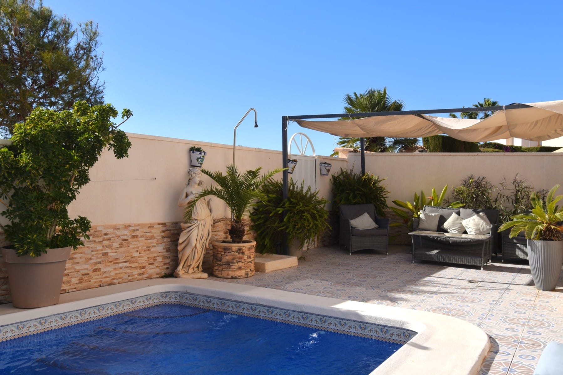 Venta. Villa en Orihuela Costa