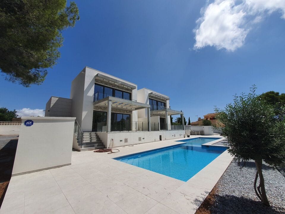 Verkoop. Villa in Moraira