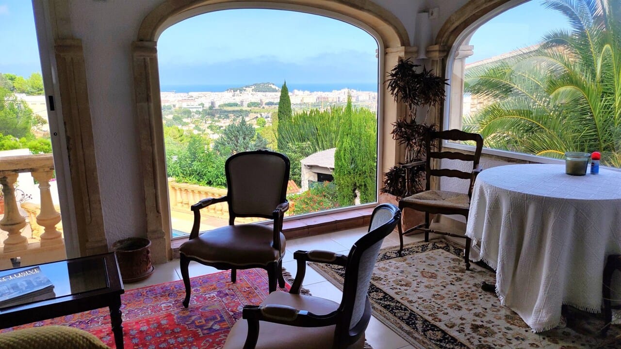 Venta. Villa en Denia