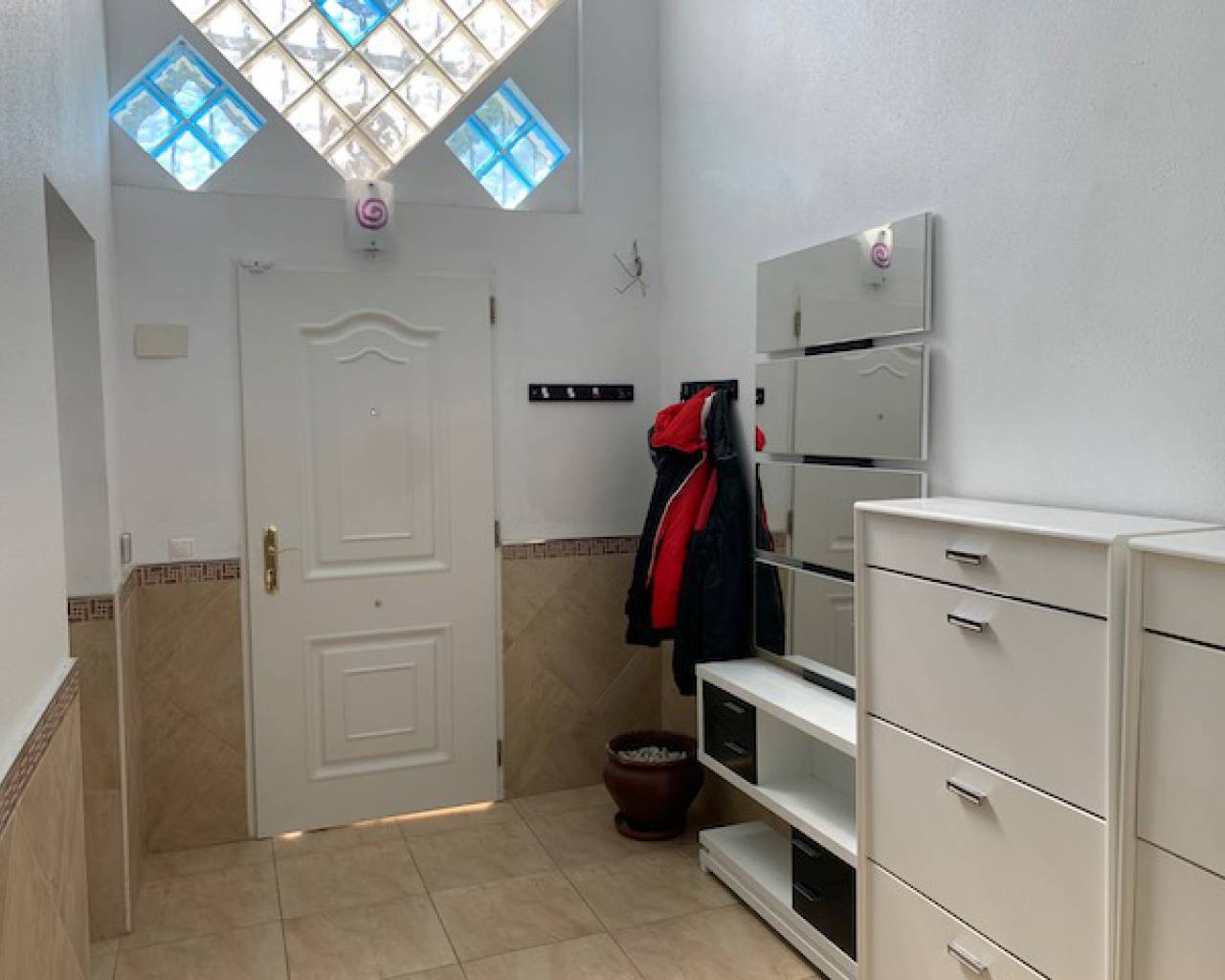 Venta. Villa en Rojales