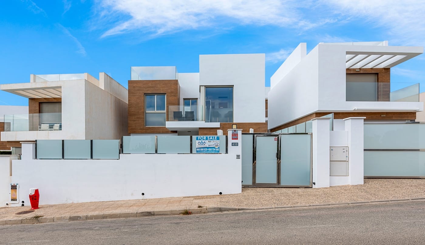 Venta. Villa en Orihuela Costa
