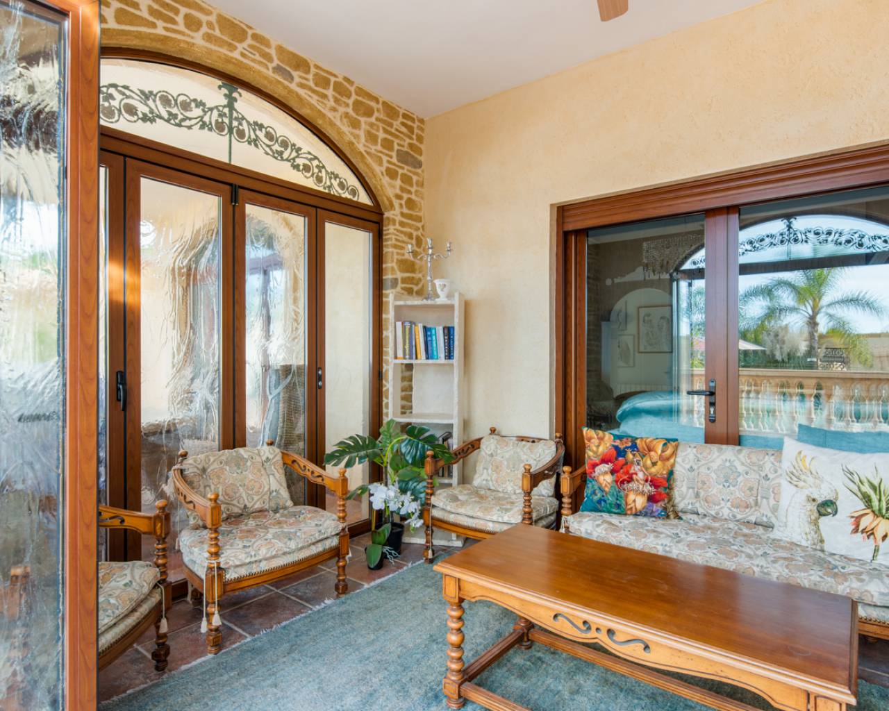 Venta. Villa en Daya Vieja