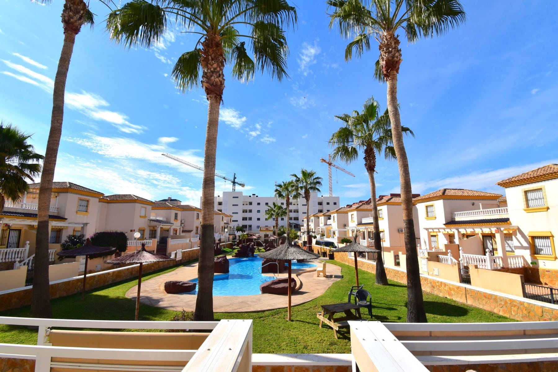Venta. Apartment en Orihuela Costa