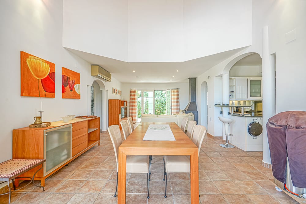 Verkoop. Villa in Javea