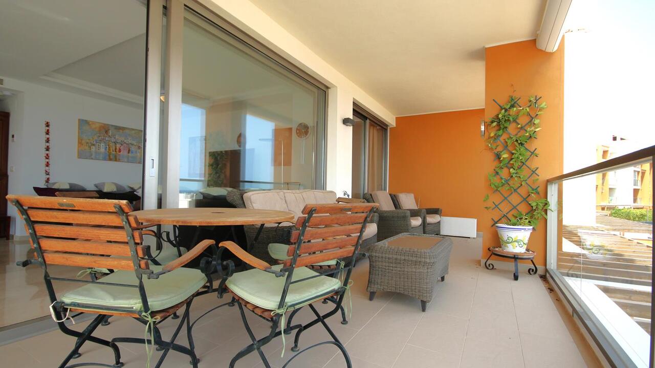For Sale. Apartment in Villajoyosa