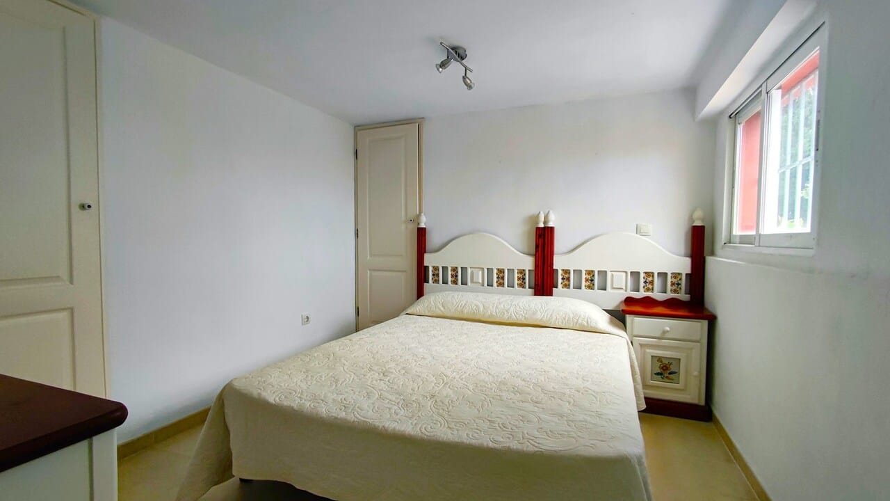 Venta. Villa en Denia