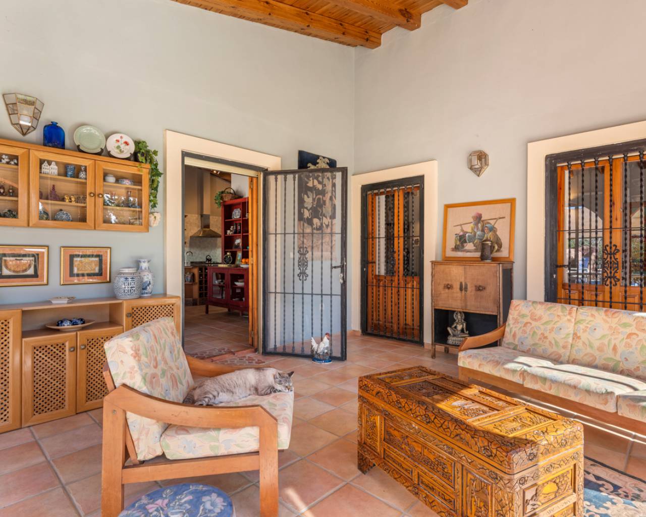 Venta. Villa en Catral