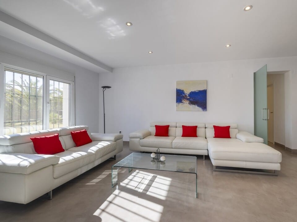 Verkoop. Villa in Javea