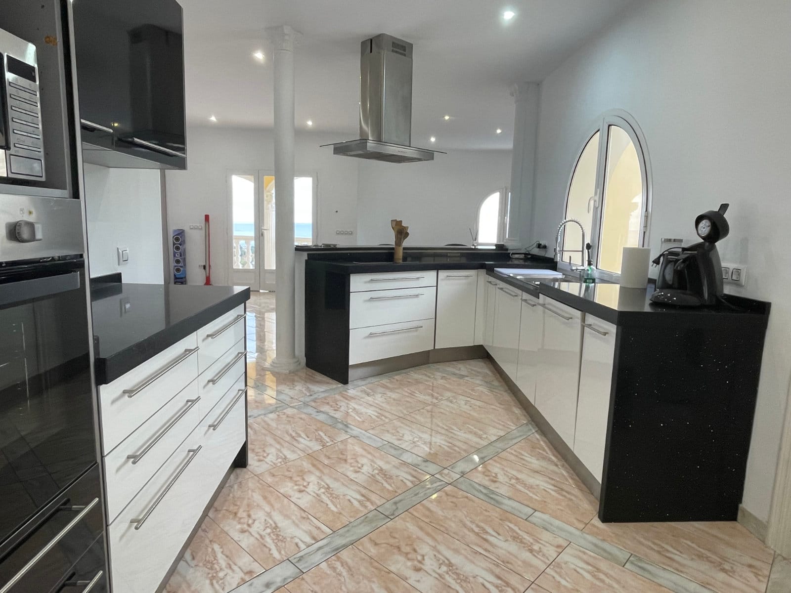 Villa de lujo con vista al mar en venta en Calpe