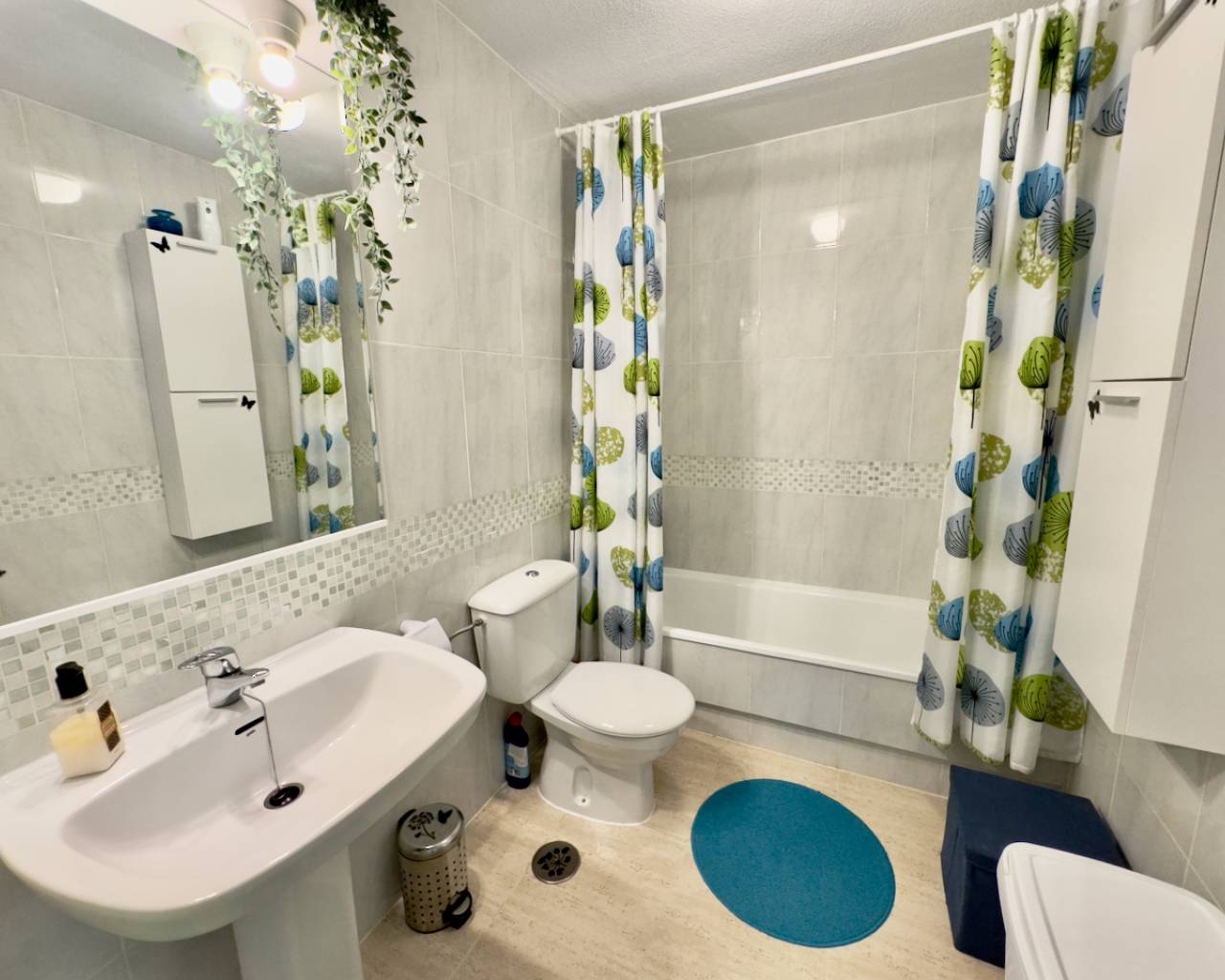Venta. Villa en Los Montesinos