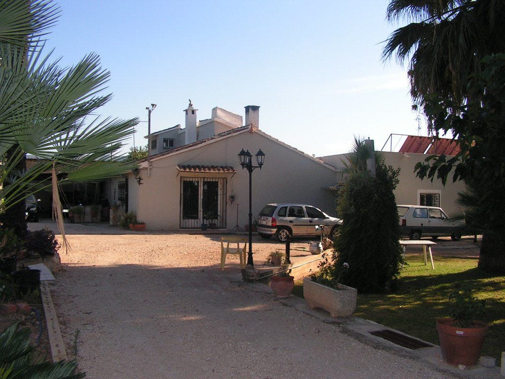 Villa for sale in Ondara