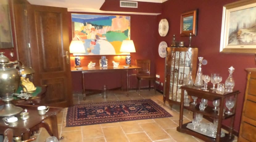 Villa for sale in Denia