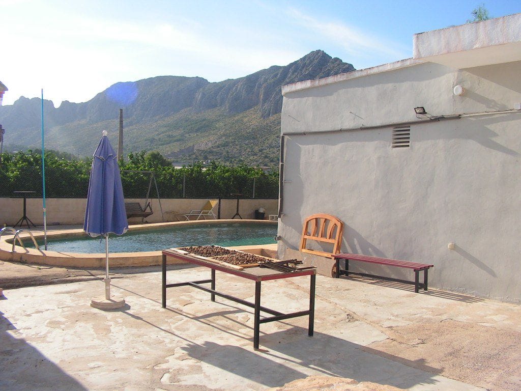 Villa for sale in Ondara