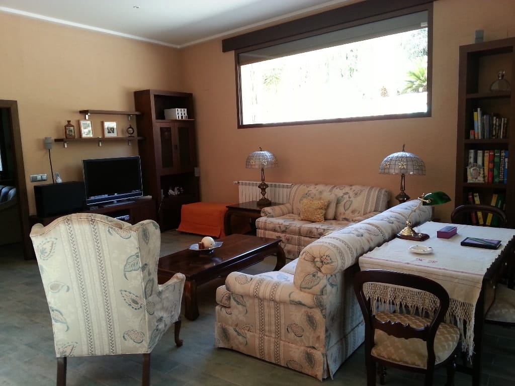 Villa for sale in Pedreguer
