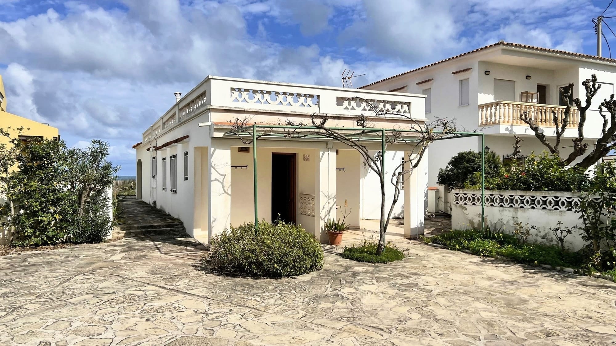 Villa for sale in Denia