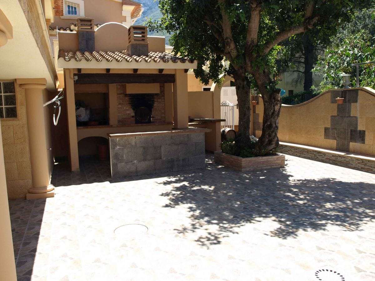 Villa for sale in Dénia
