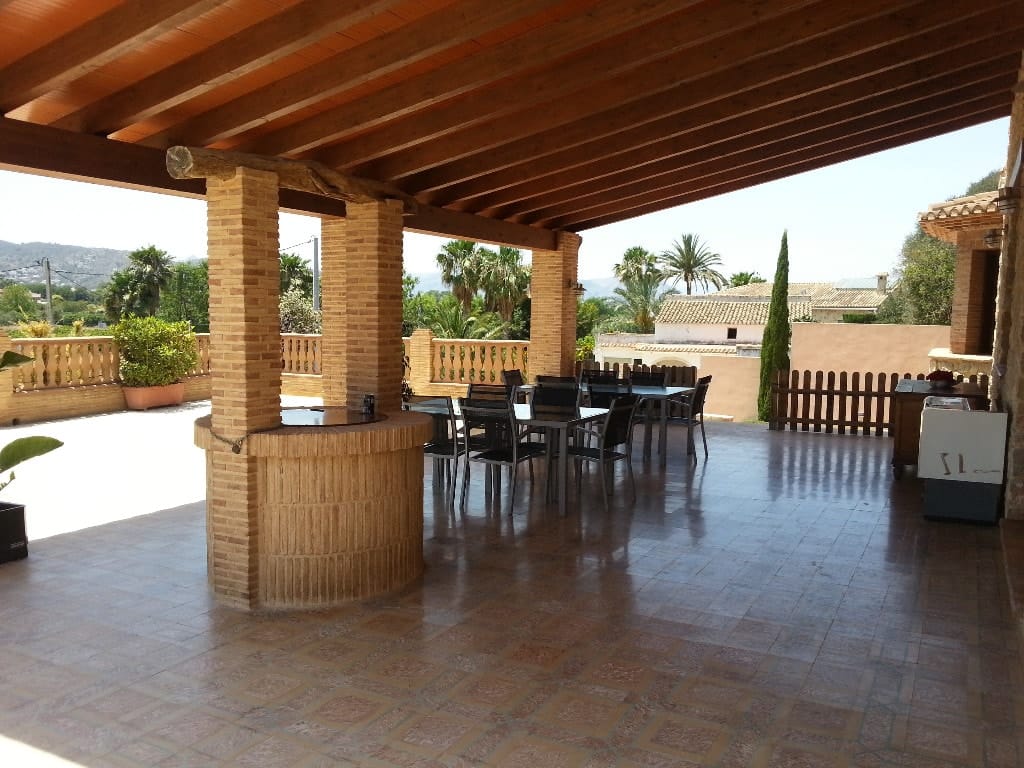Villa for sale in Pedreguer