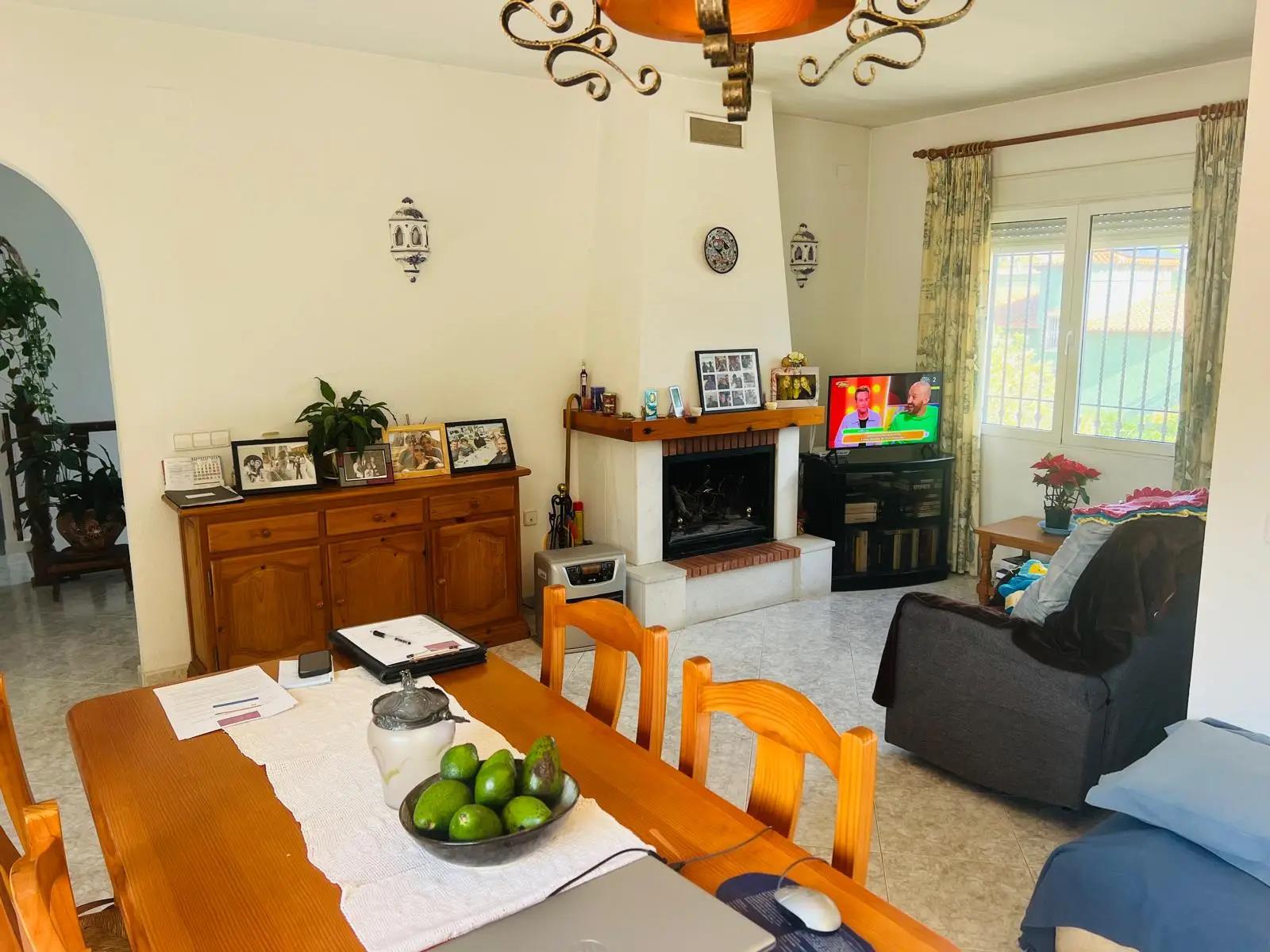 Villa en venta en Beniarbeig