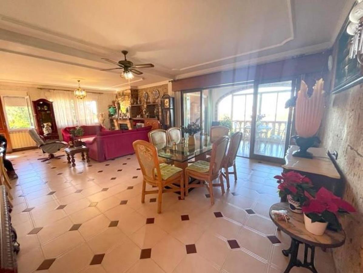 Villa for sale in Denia