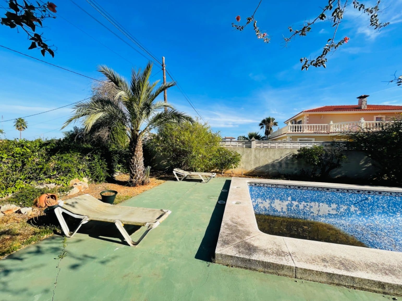 Villa en venta en Denia