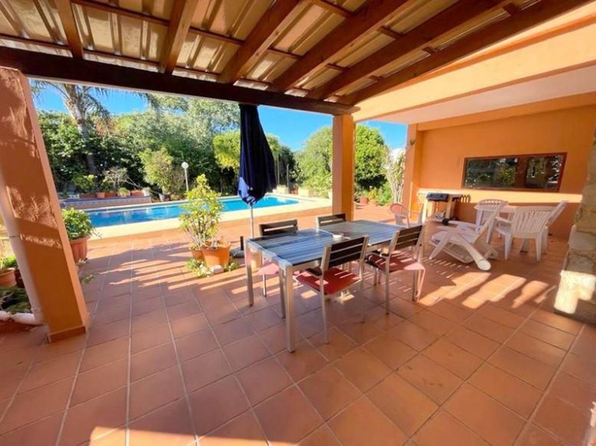 Villa for sale in Denia