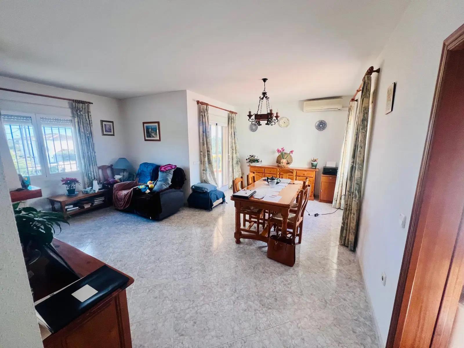 Villa en venta en Beniarbeig