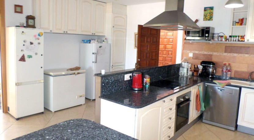 Villa for sale in Denia