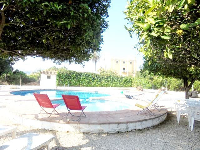 Country Estate en venta en Dénia