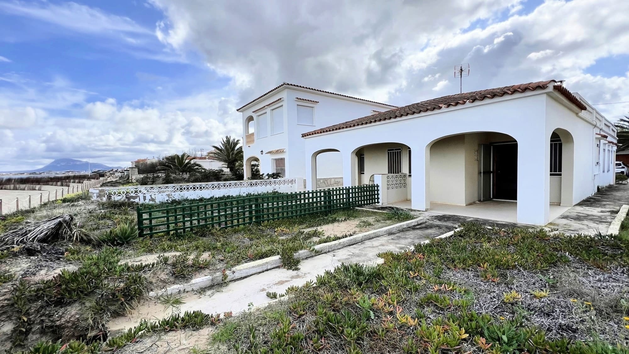 Villa for sale in Denia
