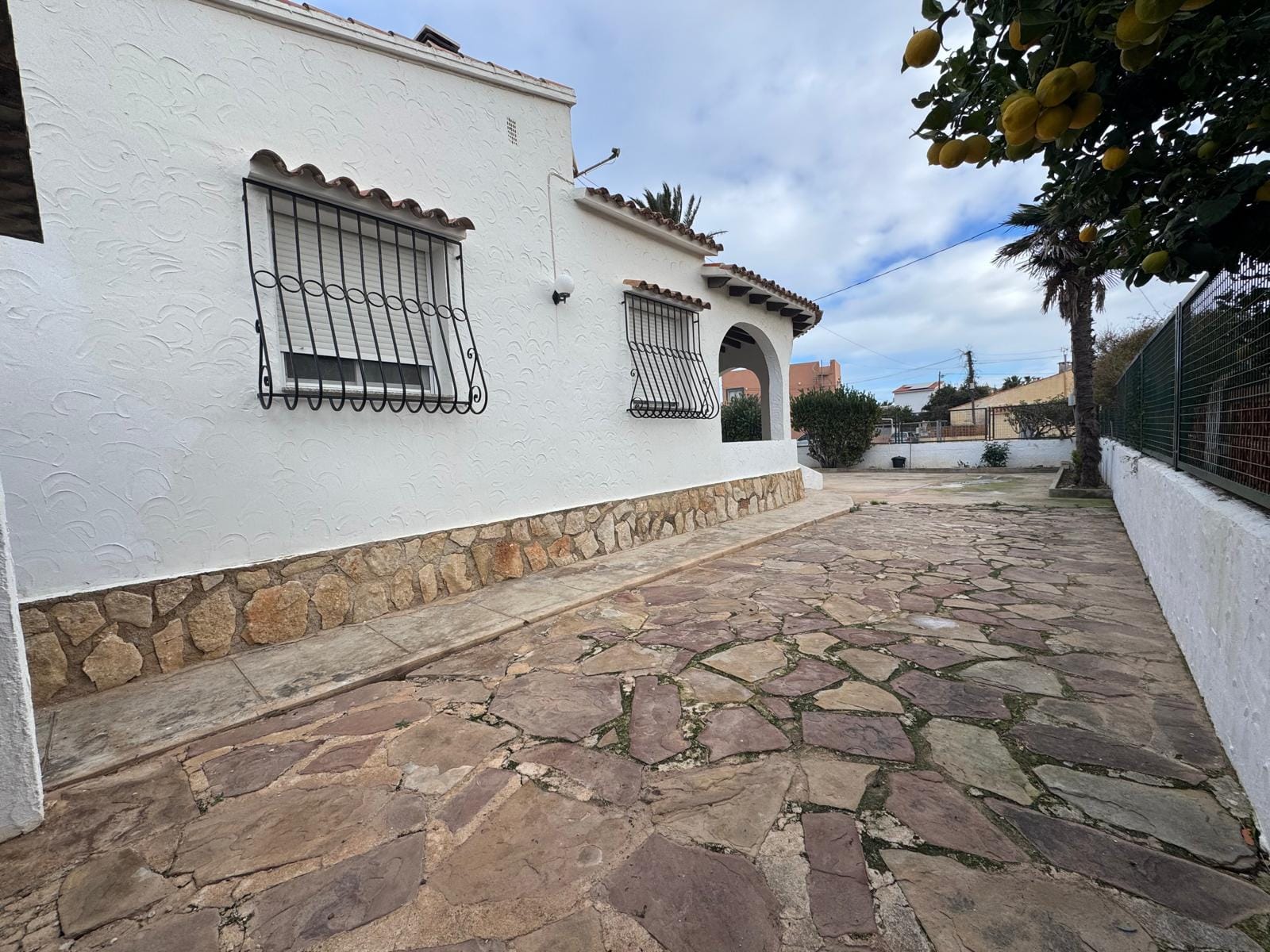 Villa for sale in Denia